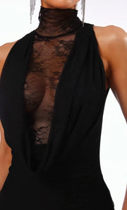 Halter Lace Stitching Sexy Deep V Hot Girl Pleated Evening Dress