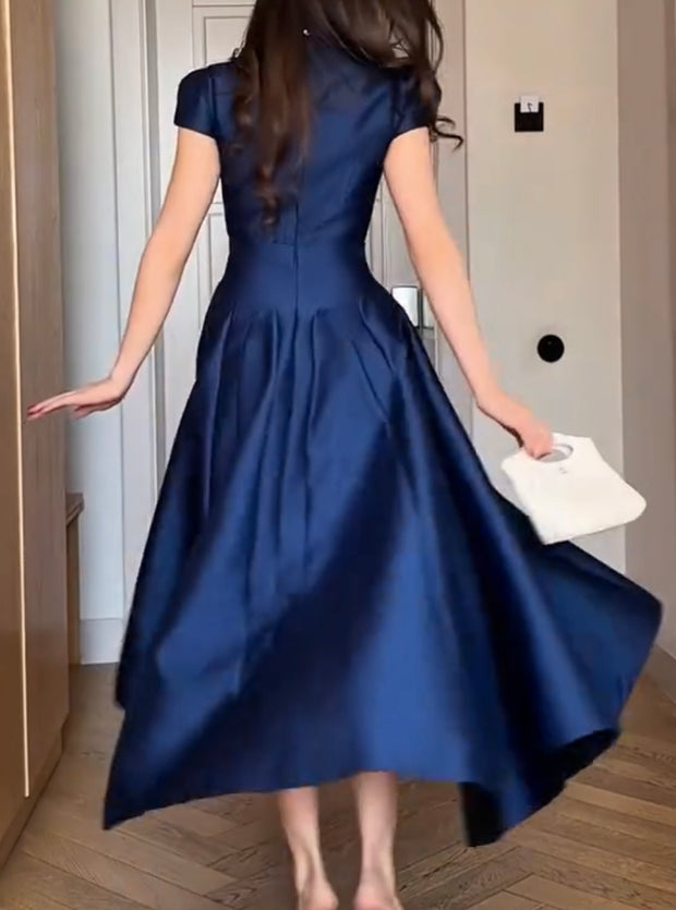 Elegant Hepburn Style V-neck Waist-Controlled Slimming Slim Fit Big Hem Dress Solid Color Dress