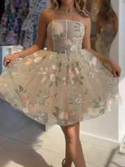 Fashion Loose and Slimming Floral Embroidery Mesh Dress